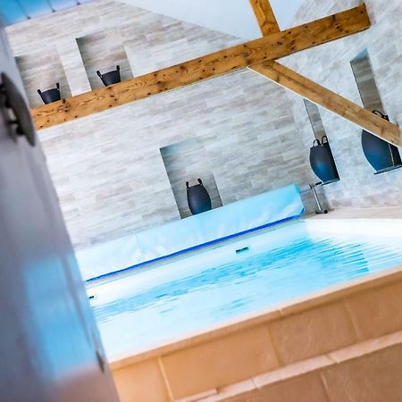 La Ferme De L'Oudon & Spa Berville  Eksteriør billede